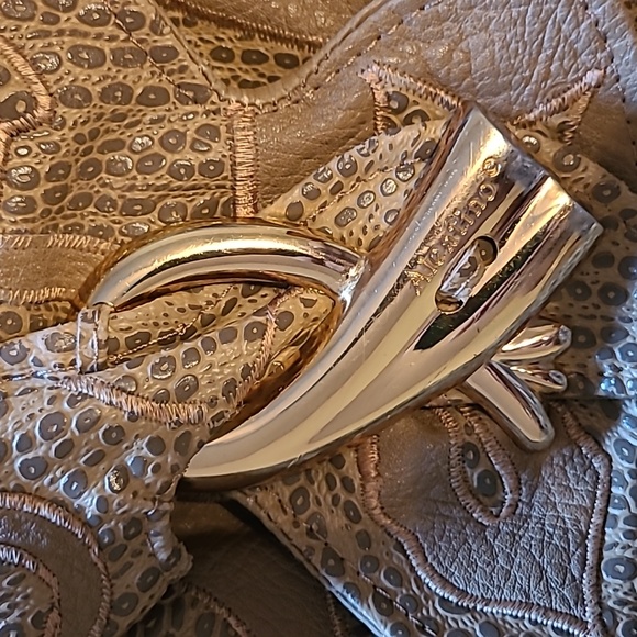 Vintage Alentino crossbody handbag - Picture 8 of 11